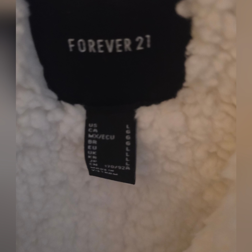 Forever 21 Lilac Teddy Jacket with Ivory Fleece - Picture 2 of 6